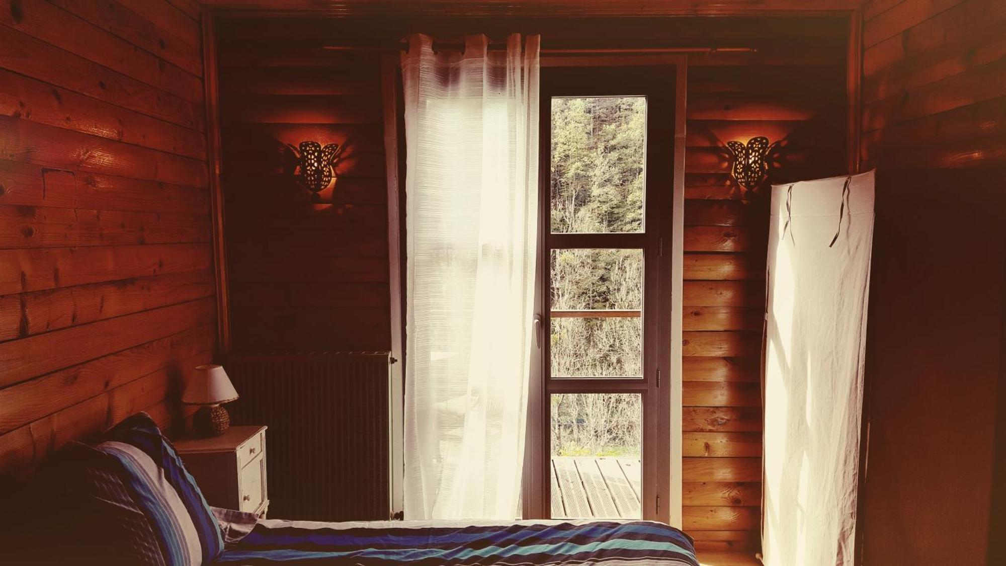 Skymist Maison D'Hotes Biert Habitación foto